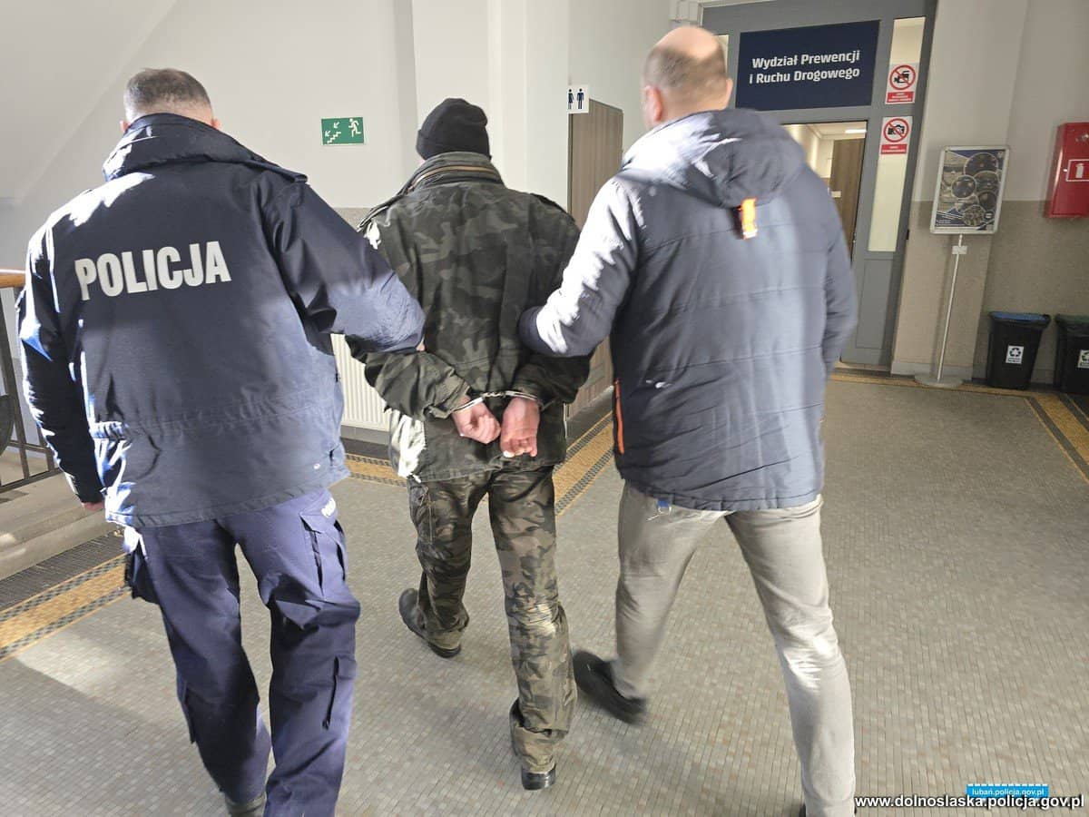 REGION: Chciał odrąbać bratu i matce głowę szufelką do węgla