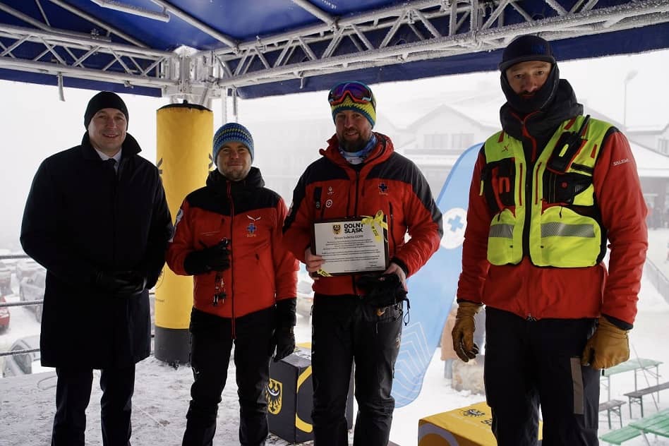 Wałbrzych/REGION: GOPR–owcy z nowym wozem dowodzenia