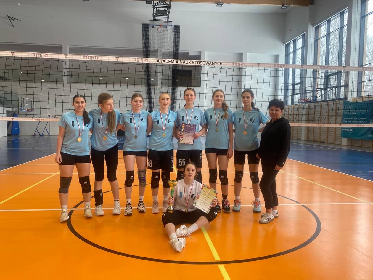 Wałbrzych/Kraj: Awanse cieszą