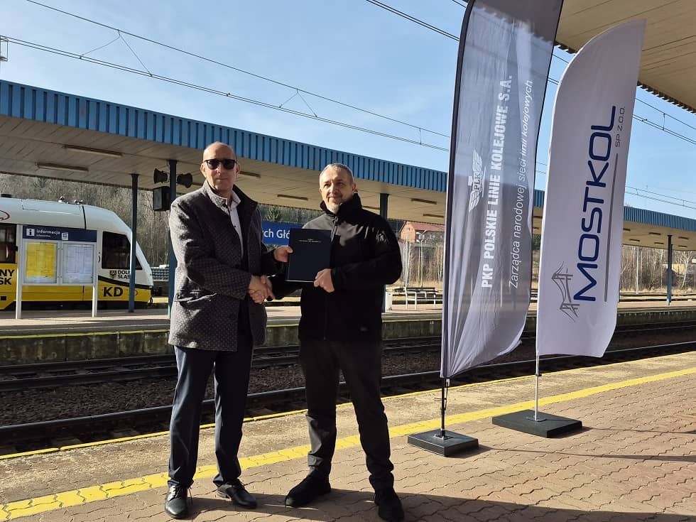 Wałbrzych/powiat wałbrzyski: Tunelem szybciej i przez cały rok do Czech. Jest umowa