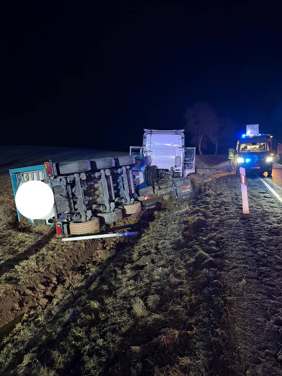 Dolny Śląsk: Cysterna poza jezdnią