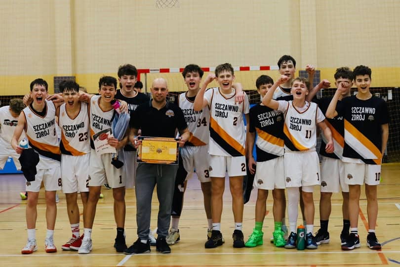 Szczawno-Zdrój: Koszykarze MKS–u z dwoma wygranymi