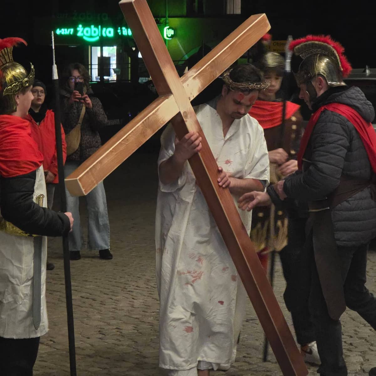 REGION, Mieroszów: Przejmujące Misterium Męki Pańskiej