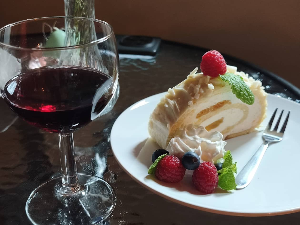 REGION, Mieroszów: Kawiarnia w piwniczce MCK