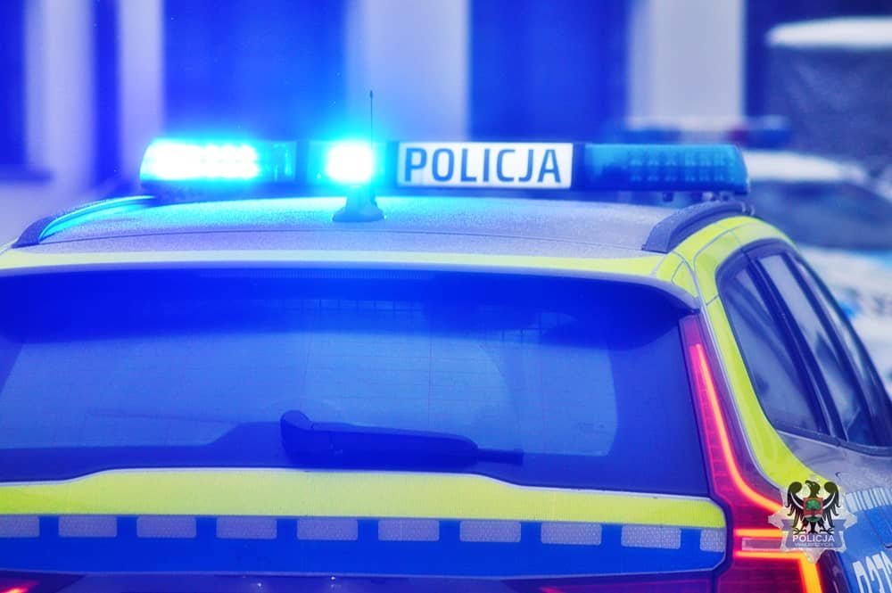 REGION, Jabłów: Odnaleźli 84–latkę w rowie