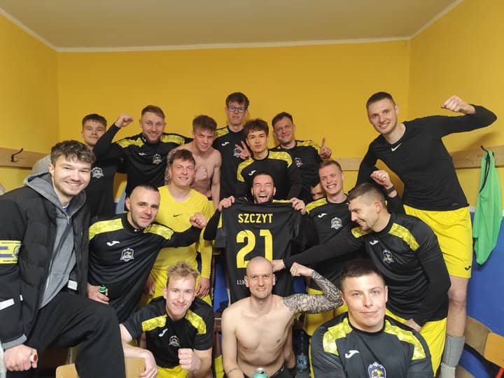 REGION: Szczyt wyszarpał wygraną