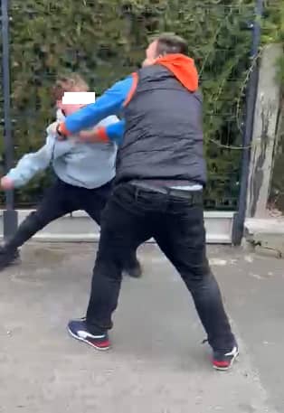 Wałbrzych: Kontroler zaatakowany przez agresywnych młodych mężczyzn