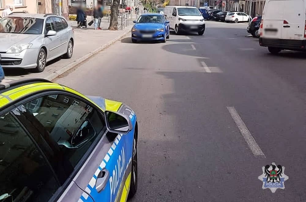 Wałbrzych: 88–latka wtargnęła na jezdnię