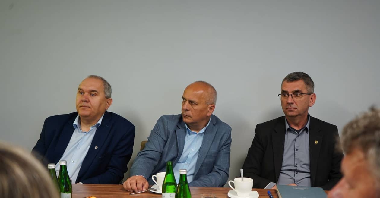 powiat wałbrzyski: Dyskutowali o remontach dróg