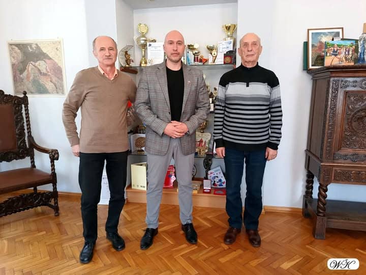 REGION, Boguszów-Gorce: Tablica pamięci ofiar Golgoty Wschodu