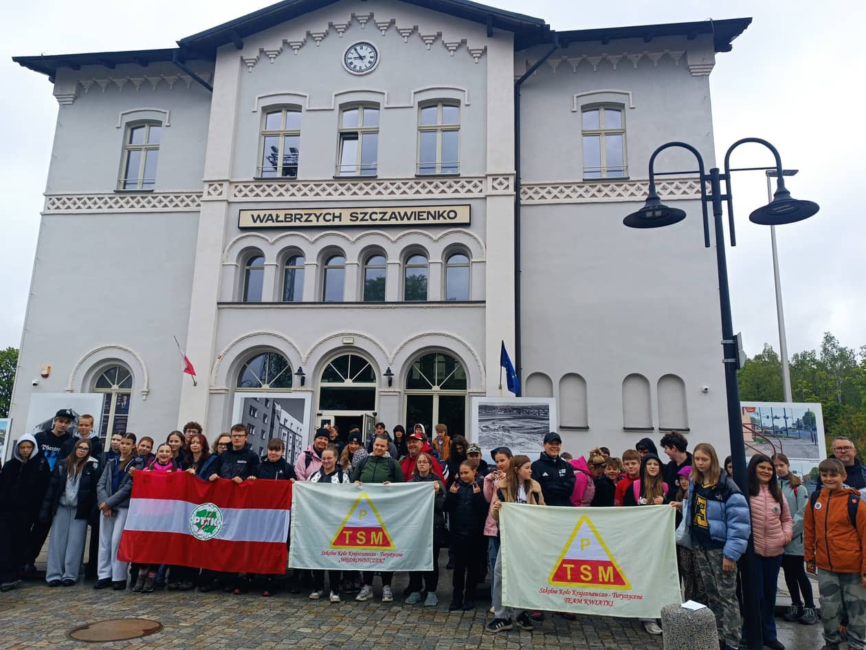 Wałbrzych/REGION: Młodzież na szlaku