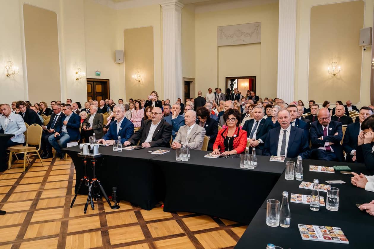 Wałbrzych: Po uroczystej sesji