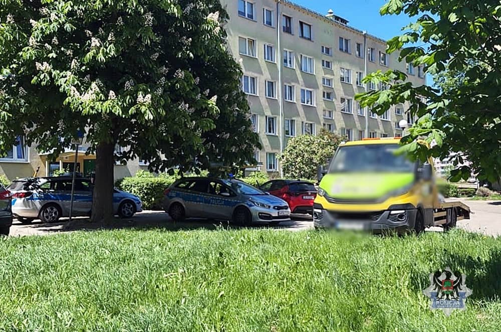 powiat wałbrzyski: Ukradł lawetę i doprowadził do kilku kolizji