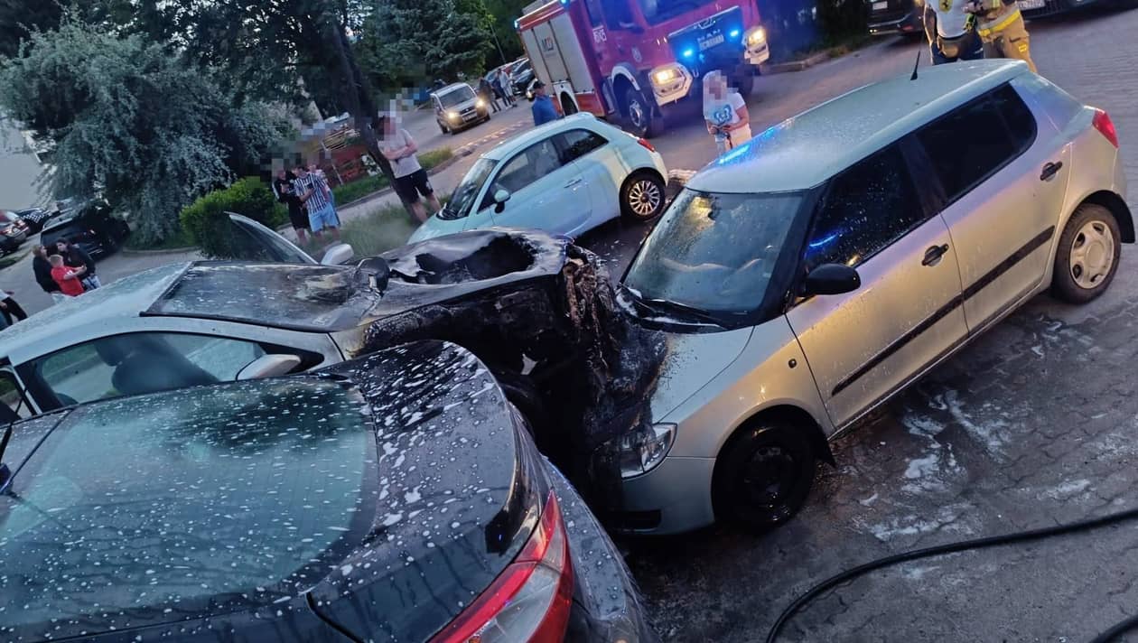 REGION, Kamienna Góra: Płonęły auta