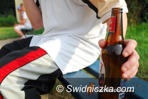 Świdnica: Co mają wspólnego: urzędnik, alkohol i kontrola?