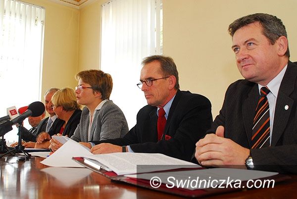 Region - Krzyżowa: Konferencja prasowa z okazji obchodów dwudziestej rocznicy Mszy Pojednania