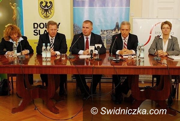 Region - Krzyżowa: Konferencja prasowa z okazji uroczystości w Krzyżowej