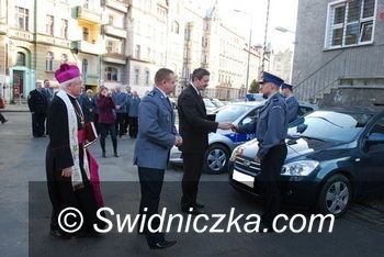 Świdnica: Nowe samochody dla policji