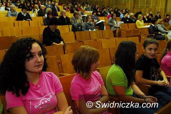 Region - Strzegom: Dzieci wchodzą w politykę