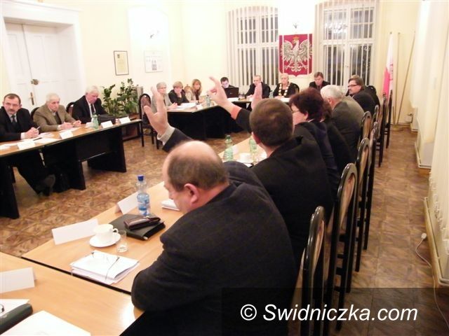 Świebodzice: Kasa klepnięta