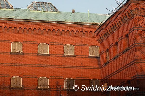 Świdnica/Świebodzice: Śmierć w świdnickim areszcie