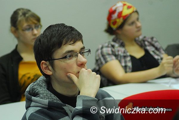 Świdnica: 20 wolontariuszy pójdzie dziś do „Latawca”