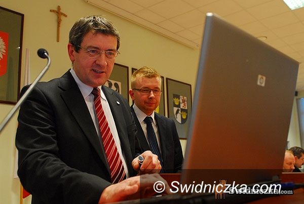 Świdnica: Miasto tłumaczy się w sprawie hazardu
