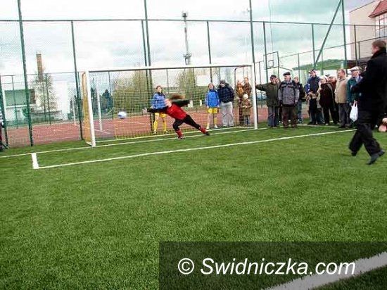 Region - Żarów: Żarowski "Orlik" ma już animatora
