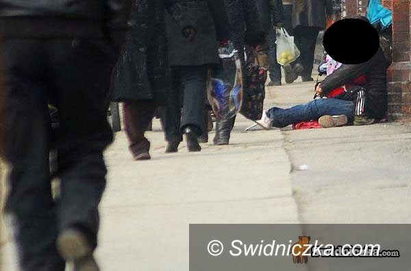 Świdnica: Nie ma rady na żebraków?