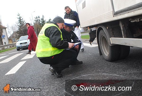 Świdnica: Groźne potrącenie na pasach