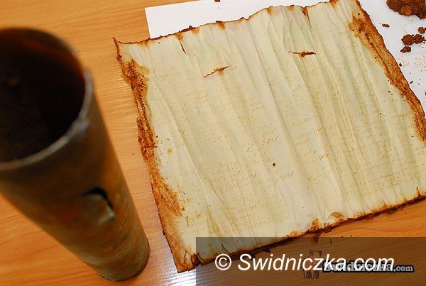 Świebodzice: Historyczne dokumenty w rękach specjalistów
