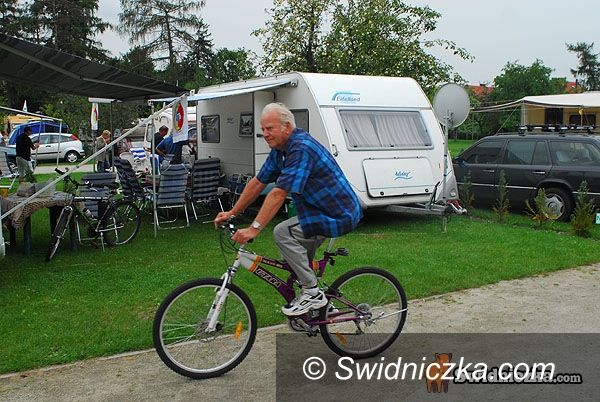 Świdnica: Piąty zlot miłośników karawaningu