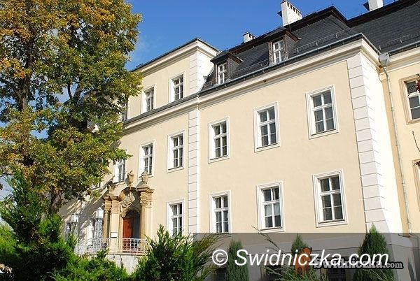 Dolny Śląsk/Krzyżowa: Terapia przez sztukę w Krzyżowej