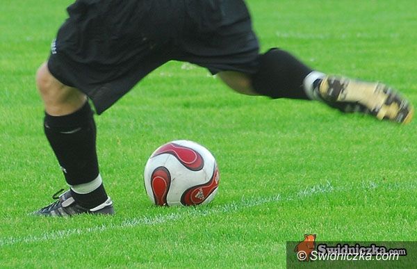 Powiat świdnicki: Derby powiatu do Victorii