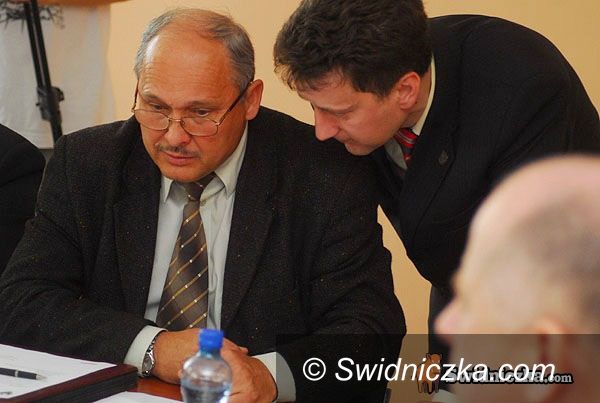 Świdnica: Ostro na sesji powiatu