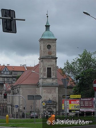powiat świdnicki: Oszuści atakują kościoły