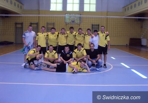 Świdnica: Mistrzowie zdjęci z tronu
