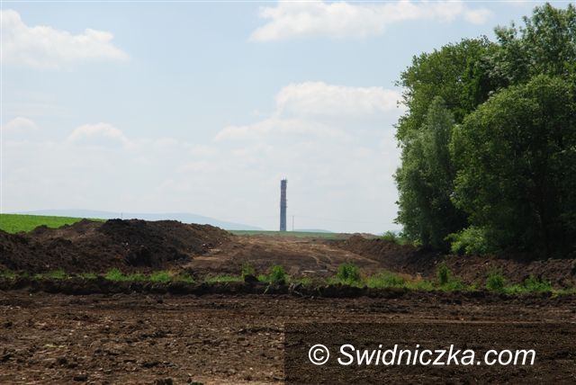 powiat świdnicki: Łącznik do autostrady powstaje w kilku miejscach na raz