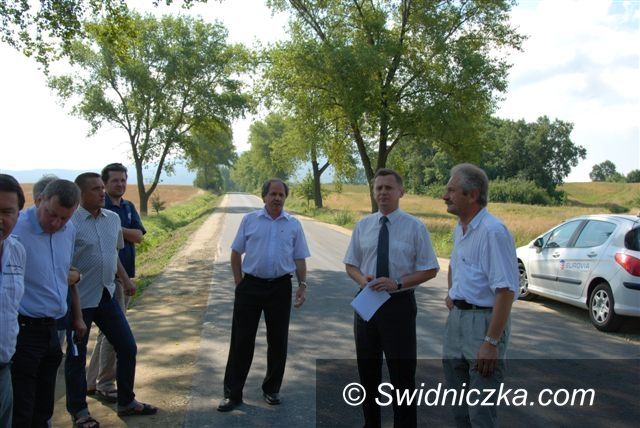 Strzelce/Chwałków: Wzmocniona szosa od Strzelc do Chwałkowa