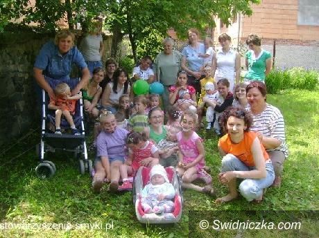 Świebodzice: Świebodziczanie sami szukają pieniędzy na rehabilitację dzieci
