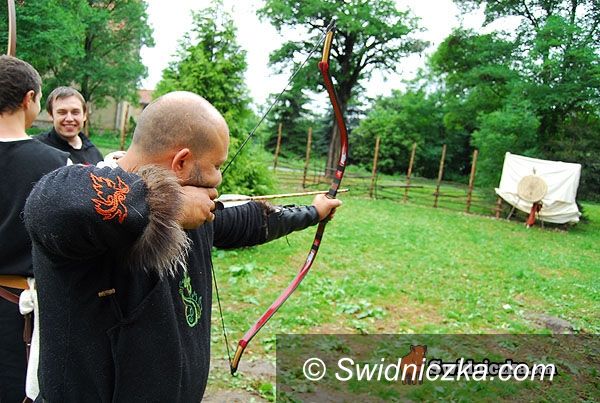 Pastuchów: Łuki strzelały w Pastuchowie