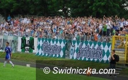 Świdnica: Karkonosze pokonane