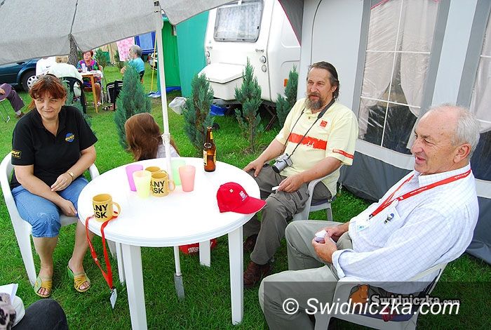Świdnica: Salon, kuchnia i sypialnia w jednym – karawaniarze goszczą w Świdnicy