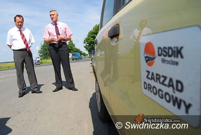 Świebodzice: Droga grochotowska bez dziur, szykuje się rondo i zjazd na Ciernie
