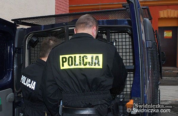 Świdnica: Prosił o pomoc i wyszedł z ukradzionym telefonem