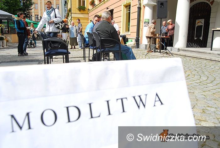 Świdnica: Biblijne przesłanie dla przechodniów