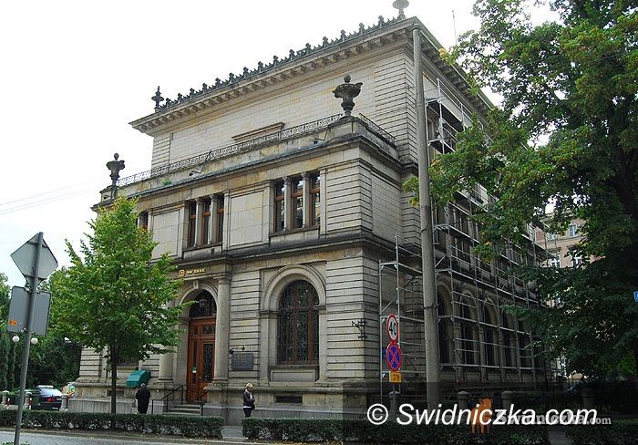 Świdnica/kraj: Santander przejmuje prawie trzy czwarte Banku Zachodniego, czy będą zwolnienia?