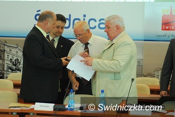 Świdnica: Powiatowi radni o zdrowiu
