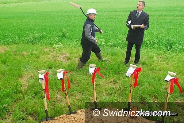 powiat świdnicki/Wrocław: Urząd marszałkowski daje kasę na łącznik do A4