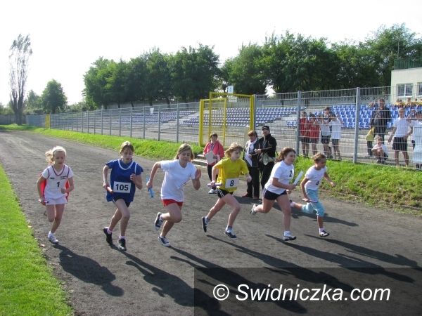 Świdnica: Sztafety dla Gimnazjum nr 1